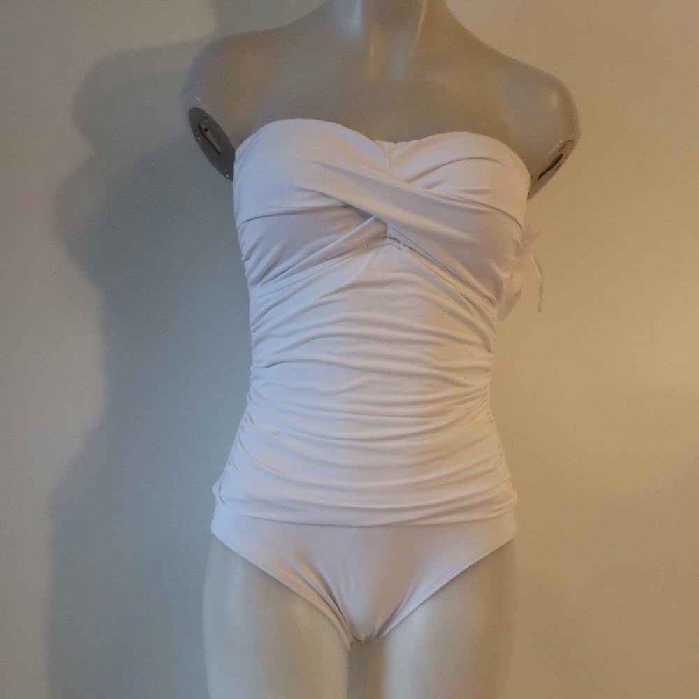 NWD Womens Anna Cole White Built-In Padded Bra One Piece Swimsuit 10 *